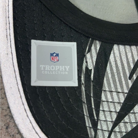 NFL Official 2017-2018 Philadelphia Eagles Conference Champion Hat. - Picture 7 of 7